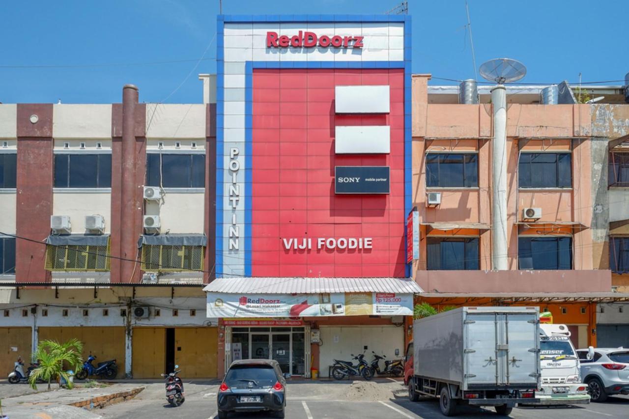 Reddoorz Plus @ Losari Макасар Экстерьер фото